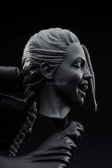 Angelina Jolie - Lara Croft II